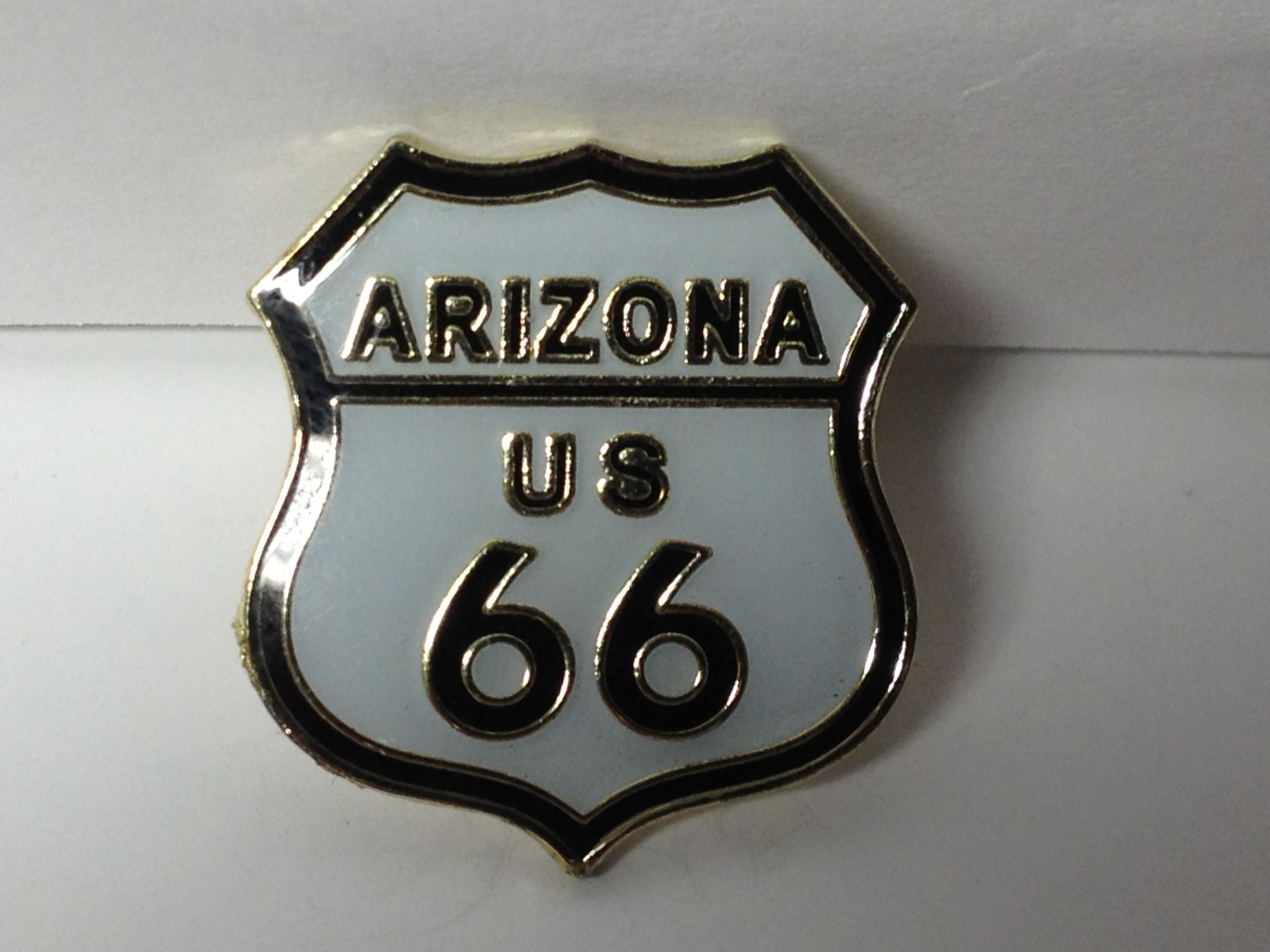 US Route 66 Highway Road Sign US Flag Lapel Hat Vest Travel Pin Souvenir NEW 